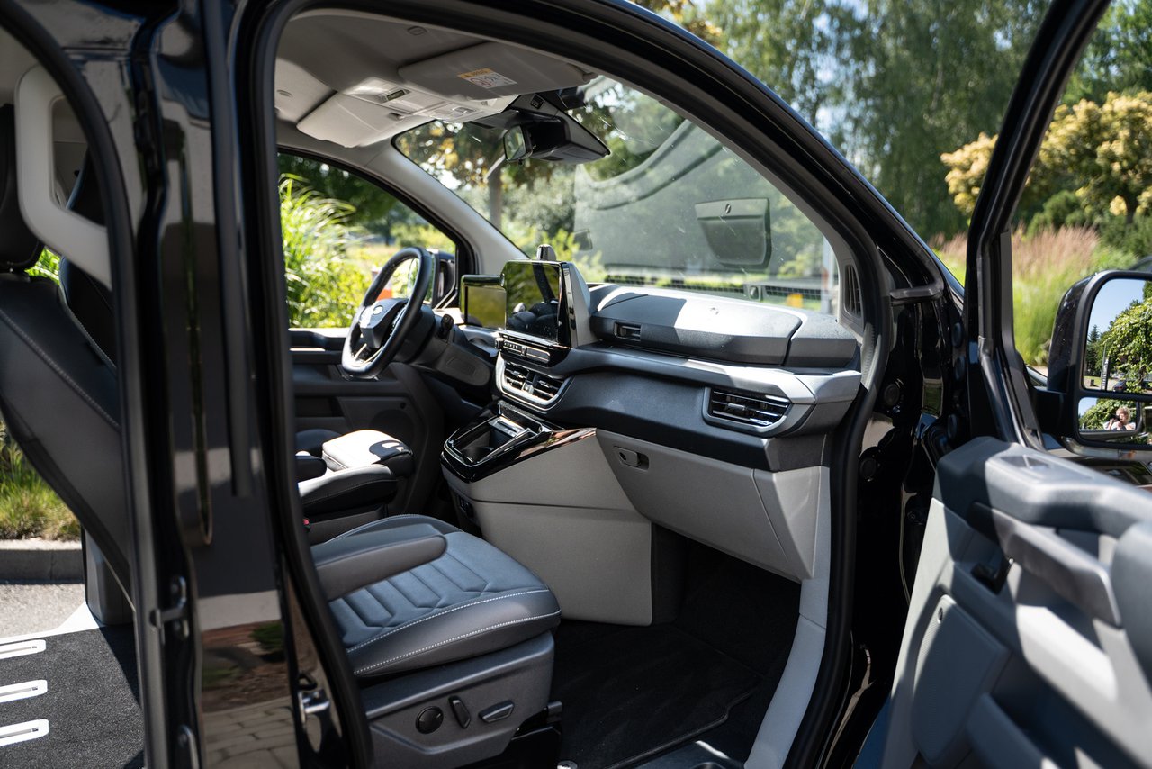 Ford Tourneo Custom interiér
